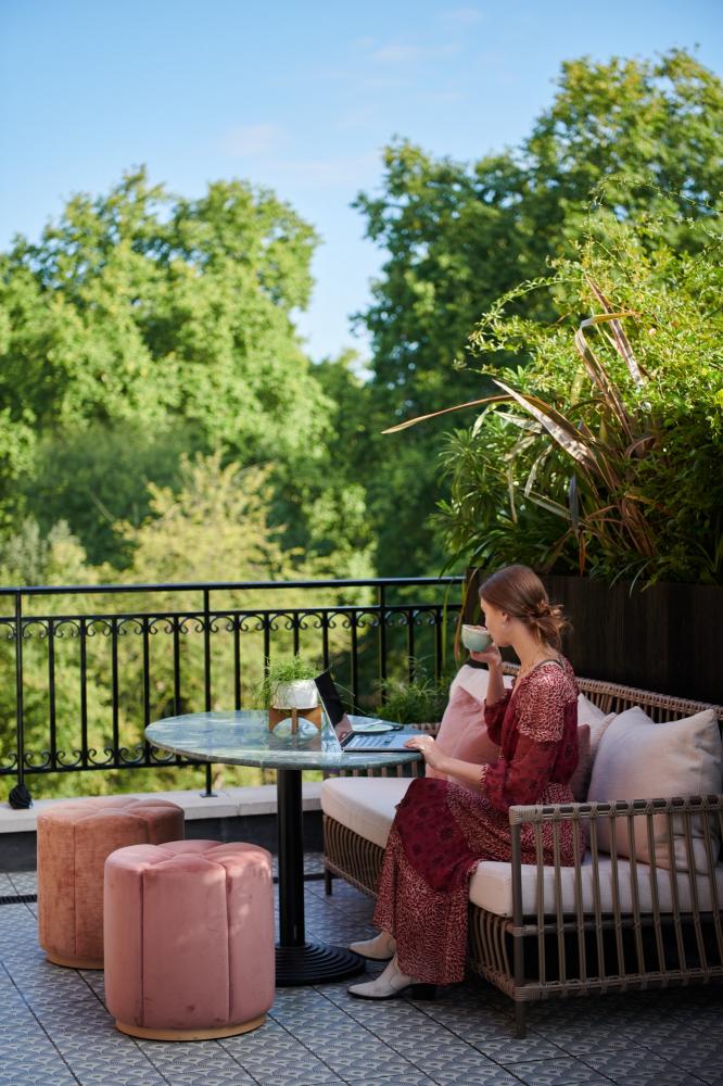 Private members club London, lifestyle photography by Amy Murrell - Rivermist Private Club Memberships
